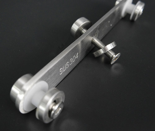 不鏽鋼玻璃扶手配件價格