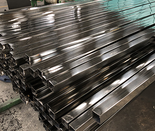 不鏽鋼方管多少錢一噸